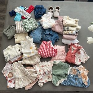 HUGE lot of 6-12 month spring / summer baby girls ✨name brand items